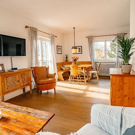 Gaestehaus Antonia * جارمش بارتنكيرشن