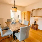 Apartament Gaestehaus Antonia Garmisch-Partenkirchen