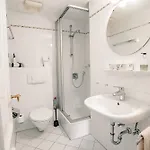 Gaestehaus Antonia جارمش بارتنكيرشن